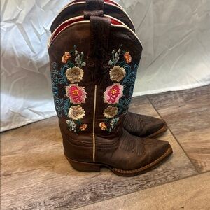 Macie Bean Girls Floral Embroidered Western Cowboy Boots Size 9